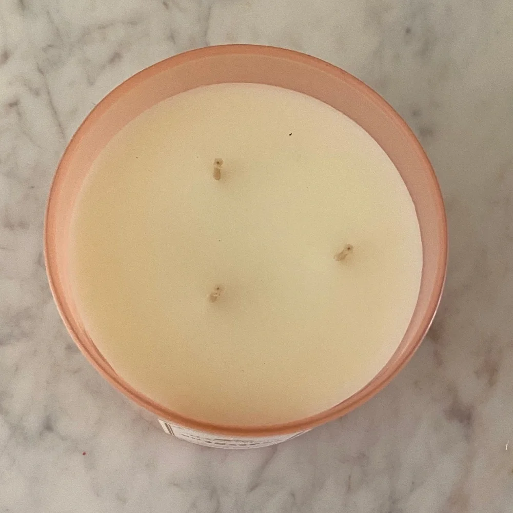 *NEW* Champagne Toast White Barn Bath  3 wick candle - Picture 3 of 4